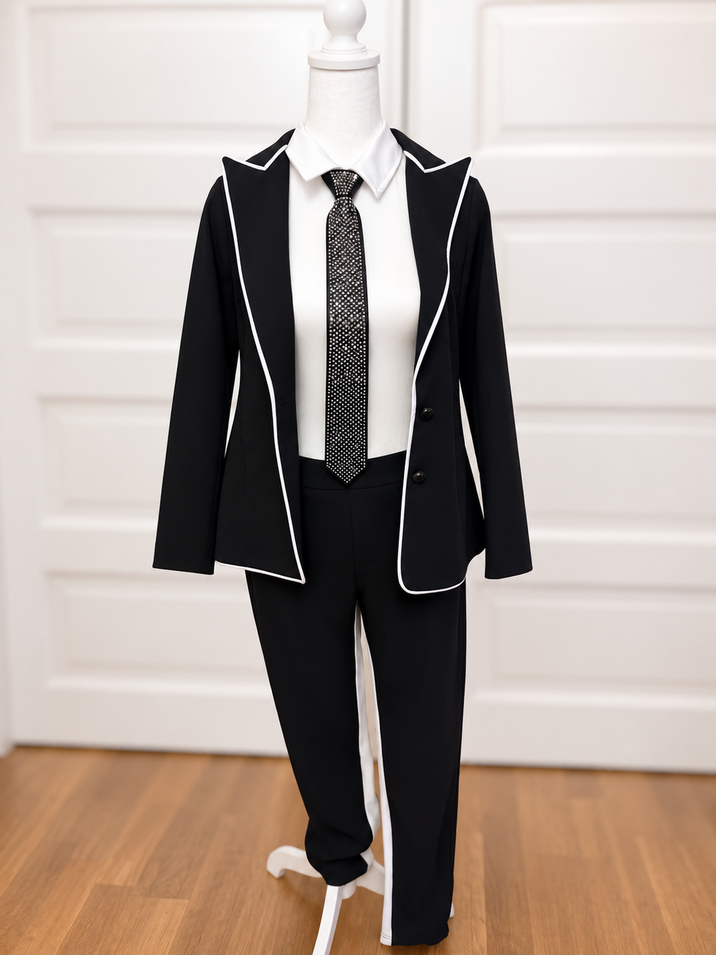 Black Tie