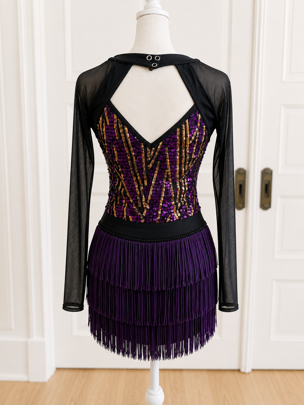 Aubrey -Weissman AS purple and black jazz w matching hairpiece